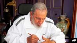 ທ່ານ Fidel Castro ປາກົດຕົວ ທີ່ນະຄອນຮາວານາ ເມື່ອວັນທີ 19 ເມສາ 2015.
