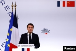 فرانسیسی صدر میکرون بیجنگ میں فرانسیسی کمیونٹی سے خطاب کر رہے ہیں۔ 5 اپریل 2023