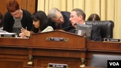 La Comisión Judicial de la Cámara de Representantes es la que está discutiendo proyectos de ley sobre la reforma migratoria.[Foto: Mitzi Macias, VOA].