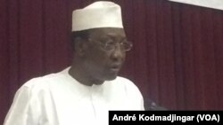 Idriss Deby Itno, président tchadien à N'Djamena, le 19 mars 2018. (VOA/André Kodmadjingar)