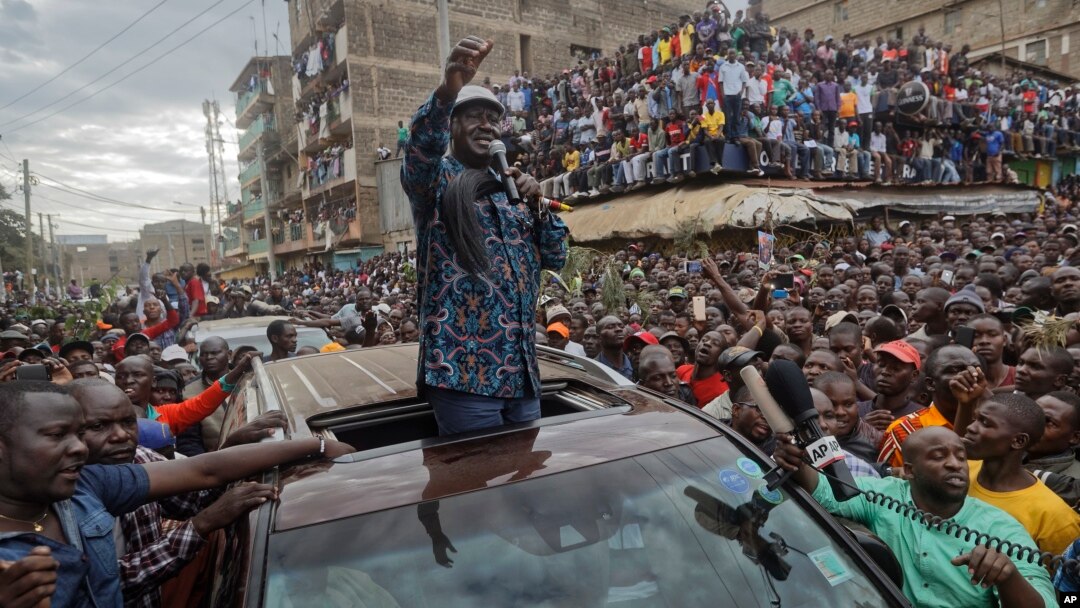 Raila Odinga fala aos seus apoiantes
