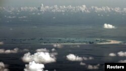 Wilayah Kepulauan Spratly di Laut China Selatan yang disengketakan di sebelah barat Palawan, Filipina. 