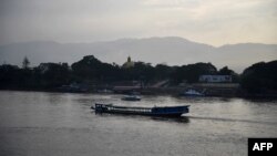 မဲခေါင်မြစ်တဖက်မြင်တွေ့ရတဲ့ လာအိုနိုင်ငံထဲက ရွှေတြိဂံဒေသအထူးစီးပွားရေးဇုံ (စက်တင်ဘာ ၂၀၊ ၂၀၁၉)
