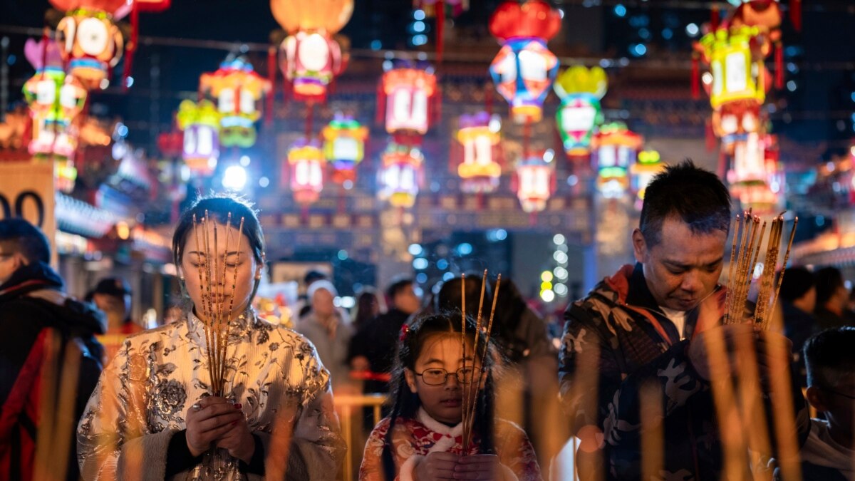 喜迎龙年 亚洲多国农历年味浓