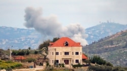 이스라엘과 헤즈볼라의 교전이 격화되면서 2026년 3월 25일 레바논 남부에서 이스라엘의 공격으로 연기가 피어오르고 있다.