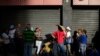 Analistas: Caída del PIB de Venezuela será “muy superior” a los 15 puntos 