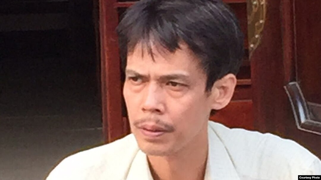 Nhà báo Phạm Chí Dũng.