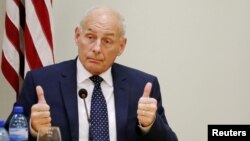 El exsecretario de Seguridad Nacional de los Estados Unidos, John Kelly, después de una conferencia de prensa en el Palacio Nacional de Puerto Príncipe, Haití.