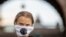 Tư liệu: Nhà hoạt động môi trường Greta Thunberg tham gia một cuộc biểu tình của phong trào "Fridays For Future- Thứ Sáu vì Tương lai" trước tiền đình Quốc hội Thụy Điển ở Stockholm, ngày 25/9/2020. (Photo by JONATHAN NACKSTRAND / AFP)