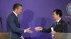 2025년 11월 4일 피트 헤그세스 미국 전쟁부 장관과 안규백 한국 국방장관이 서울 국방부 청사에서 열린 제57차 한미 안보협의회(SCM) 공동 기자회견을 마친 뒤 악수를 나누려 하고 있다. (자료화면)