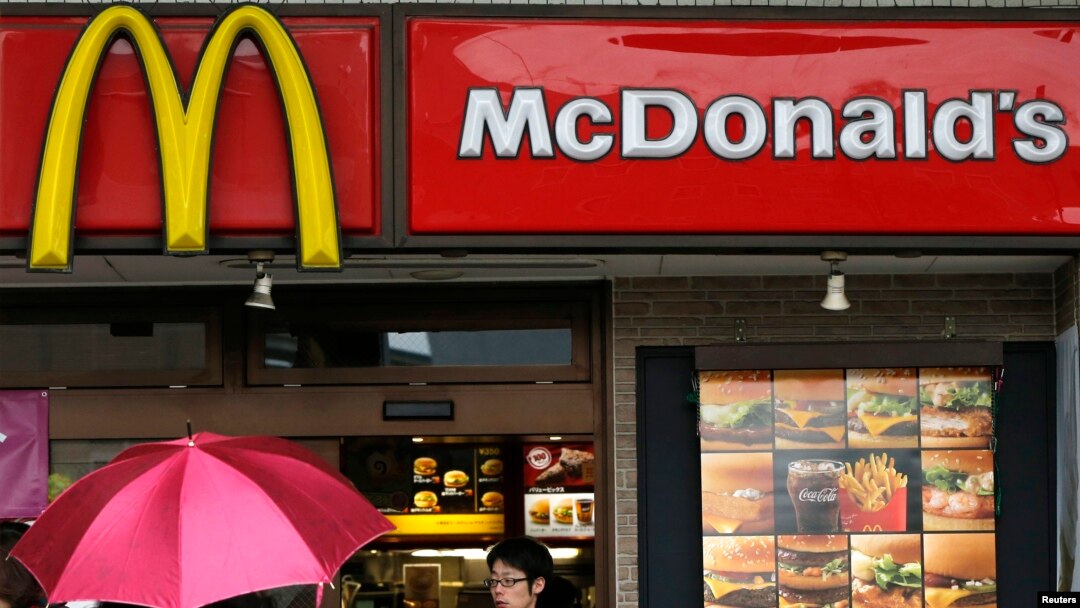 Sebuah restoran McDonald's di Tokyo (16/12).