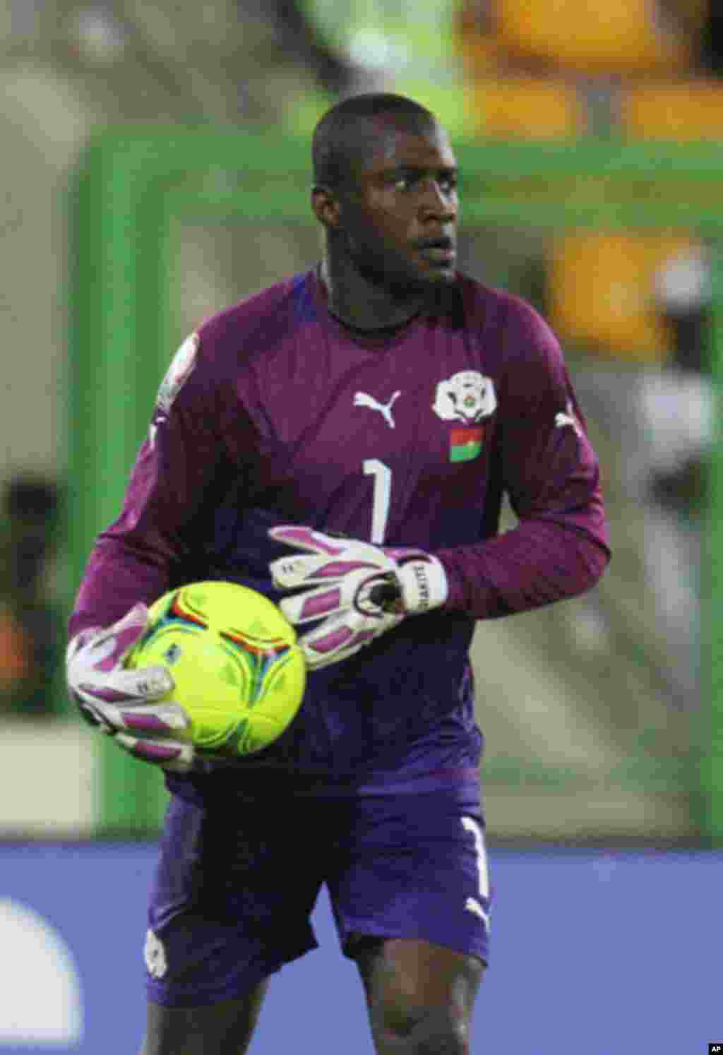 Angola - Burkina Faso, o primeiro jogo das Palancas Negras, no CAN 2012, no Estádio de Malabo, a 22 de Janeiro