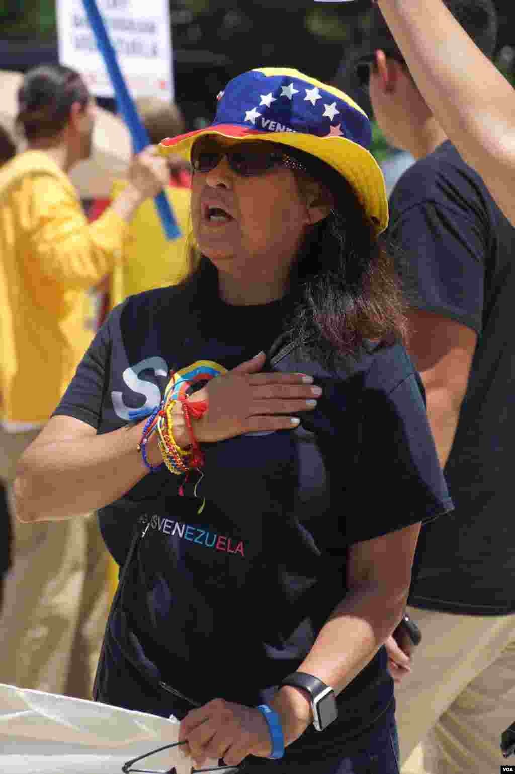 El 31 de mayo, en la sede de la OEA en Washington se reunieron 18 cancilleres de países latinoamericanos para buscar una salida a la crisis en Venezuela. Foto: Enzo Favarato. https://www.voanoticias.com/a/eeuu-oea-venezuela-cancilleres-reunion-consulta/3881649.html