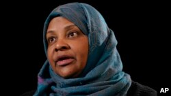 Marzieh Hashemi, pembawa acara terkenal kelahiran Amerika untuk televisi pemerintah Iran, dalam wawancara dengan Associated Press di Washington, 24 Januari 2019. (Foto: dok).