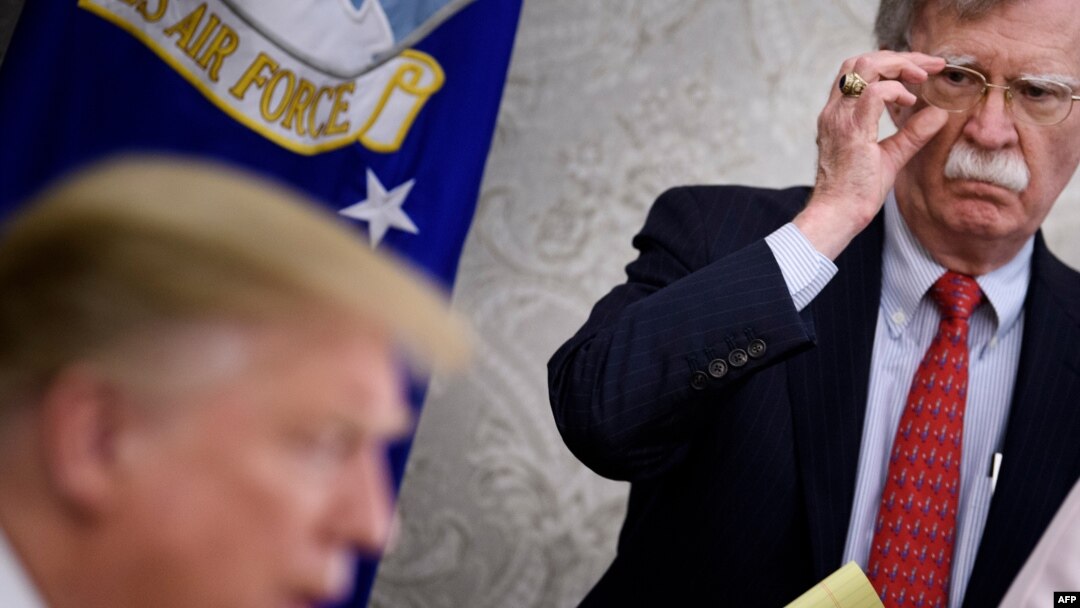 Bivši savetnik za nacionalnu bezbednost Džon Bolton i predsednik SAD Donald Tramp, (arhivski snimak)