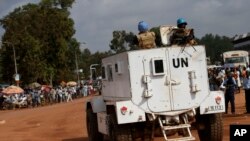 Des Casques bleus à Bangui pour la visite du pape, le 30 novembre 2015. (AP Photo/Andrew Medichini)