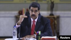 El presidente venezolano, Nicolás Maduro, acusa al presidente estadoundiense, Barack Obama, de dirigir un nuevo intento de dominación en la región.