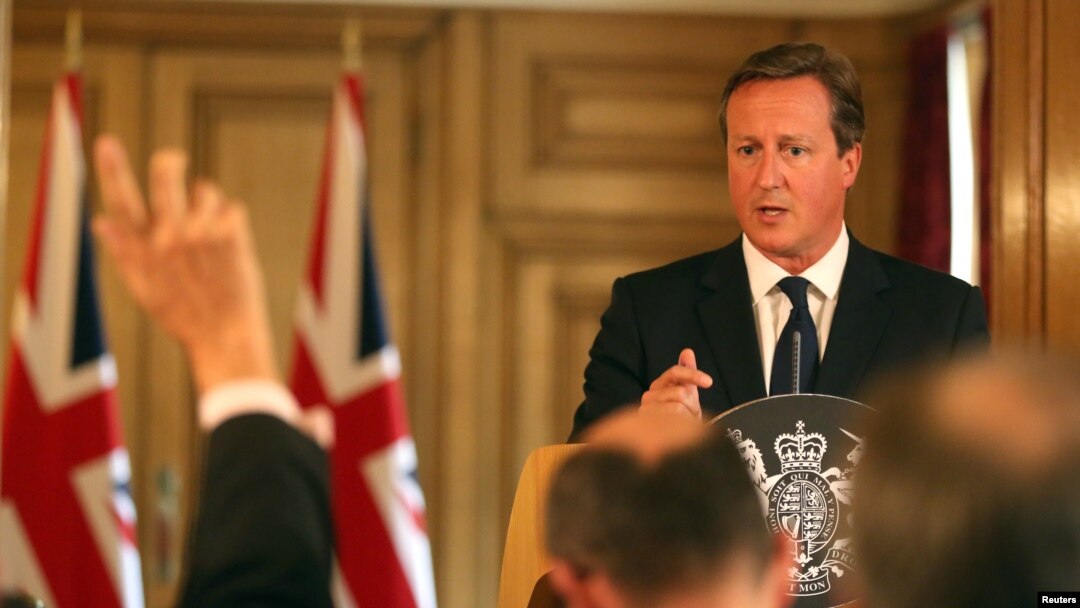 PM Inggris David Cameron menggelar jumpa pers di London (29/8). Cameron mengatakan ia akan menerapkan UU baru untuk mempersulit warga Inggris pergi ke Suriah dan Irak untuk berjuang dengan para ekstrimis Islam. 