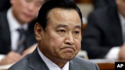 韩国总理李完九。