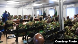 Para pejabat militer senior Misi Uni Afrika di Somalia (AMISOM) dan para mitra internasional menghadiri penutupan konferensi AMISOM di Mogadishu, Somalia, 15 Februari 2019. (O. Abdisalan/AMISOM)