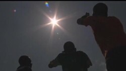 2013-11-04 美國之音視頻新聞: 非洲出現罕見的日全食現象