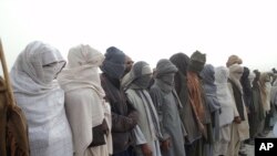 تسلیم شدن یک گروه پنجاه نفر مخالفین به دولت افغانستان