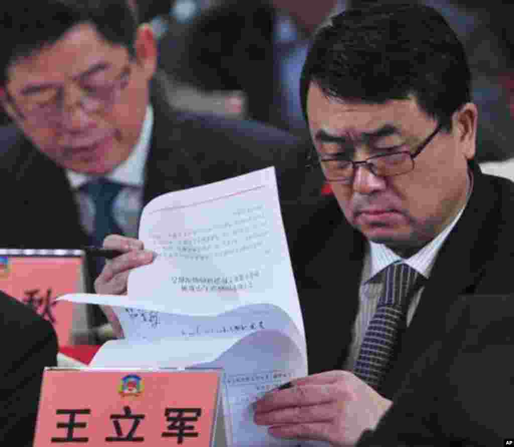 原重庆副市长兼公安局长王立军。2月6日，赫赫有名的重庆打黑干将王立军突然走近美国驻成都领事馆，触发政坛大地震。（美联社照片）