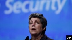 La secretaria de Seguridad Nacional de Estados Unidos, Janet Napolitano llega a México para lograr acuerdos binacionales.