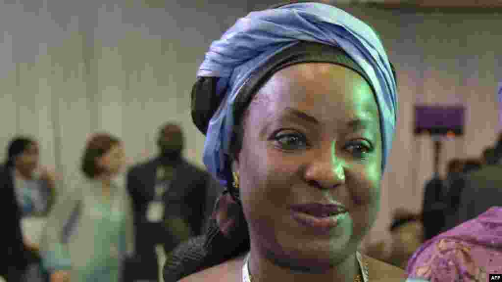 LUNDI. VOA Afrique a discuté avec Fatma Samoura, récemment nommée à la présidence de la FIFA. Découvrir l'interview ici.