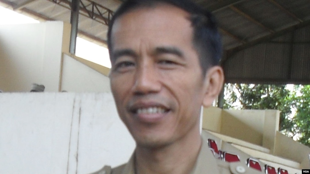 Walikota Solo, Joko Widodo, digugat warga karena maju dalam pemilihan gubernur sebelum masa jabatan habis. (VOA/Yudha Satriawan)