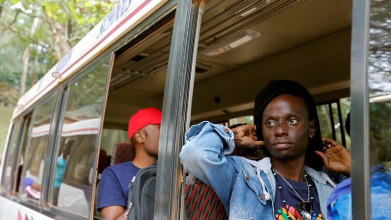 Une ville ougandaise interdit aux femmes de s'asseoir à l'avant dans les transports publics