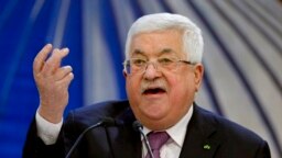 Presiden Palestina Mahmoud Abbas berbicara setelah pertemuan para pemimpin Palestina di kota Ramallah, Tepi Barat, 22 Januari 2020. (Foto: AP)