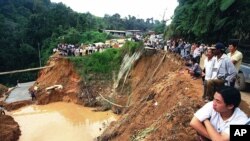 ၂၀၀၀ ခုနှစ်က Cameron Highlands တွင် မြေပြိုမှုဖြစ်ပွားစဉ် 