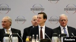 Jared Kushner saat menghadiri KTT Timur Tengah di Warsawa, Polandia, 14 Februari 2019. (Foto: dok).