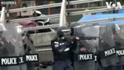 ဆန္ဒပြသူတွေနဲ့ ထိုင်းရဲ ထိပ်တိုက်တွေ့