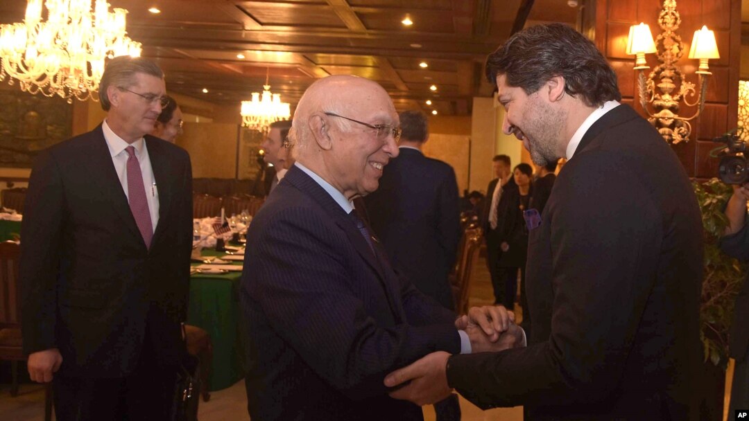 په وروستي ځل د څلورو هېوادونو (امریکا، افغانستان، چين او پاکستان ) د استازو ترمنځ غونډه د مئي په میاشت کې شوې وه او طالبانو په دغو خبرو کې د ګډون نه انکار کړی ؤ .

