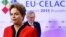 La presidenta de Brasil, Dilma Rouseff asiste a la octava cumbre de la UE y Celac. También asisten el presidente de Bolivia, de Chile, Colombia y Ecuador.