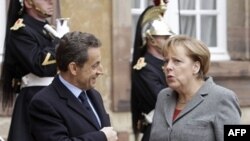 Merkel, Sarkozi kërkojnë traktat të ri për të kontrolluar shpenzimet