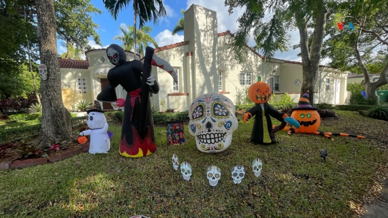 Latinos en EEUU celebran Halloween entre calabazas, disfraces y fiestas: “Es una forma de adaptarnos a la cultura”