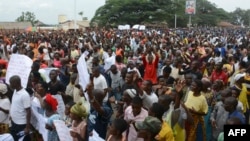 Les manifestants défilent contre le rapport de la Commission des droits de l'homme des Nations Unies sur le Burundi, Bujumbura, le 11 février 2017.