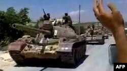 Suriye Ordusu İsyancı Askerlere Saldırdı