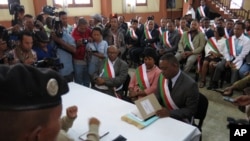 Des membres du gouvernement de Madagascar, le 27 mai 2015.