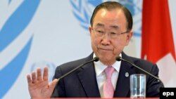 Le Secrétaire général des Nations Unies Ban Ki-moon lors d’une conférence de presse tenue après la Conférence de Genève sur la prévention extrémisme violent, au siège européen des Nations Unies à Genève, Suisse, 08 avril 2016. epa/ MARTIAL TREZZINI