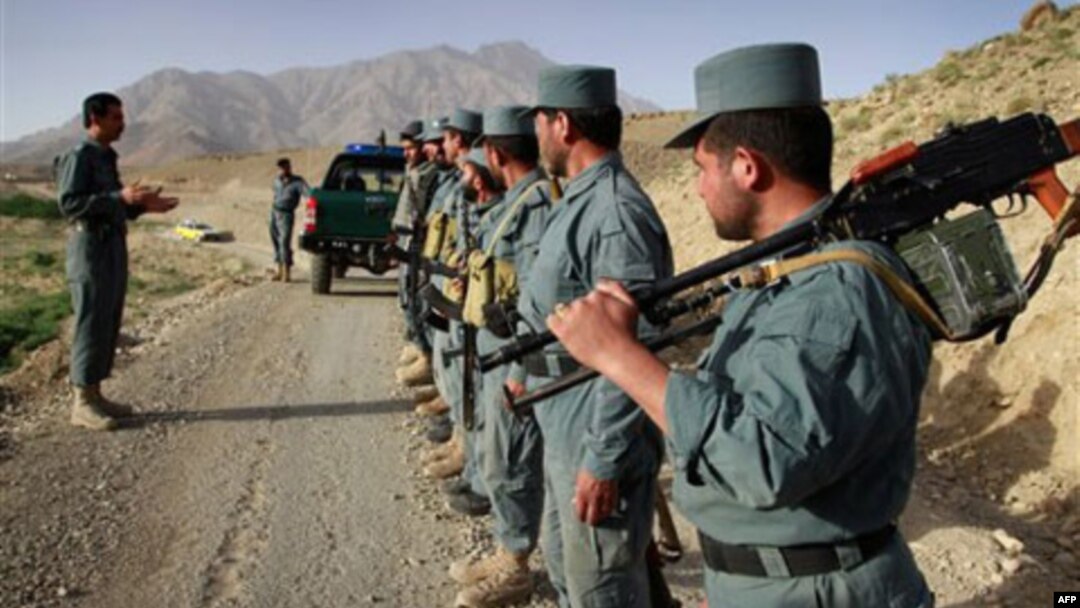 "Malaka va son jihatdan milliardlab dollar sarflanganiga qaramasdan, Afg’onistonning aksariyat viloyatlarida politsiya xavfsizlik tizimining zaif bo’g’ini sanaladi".