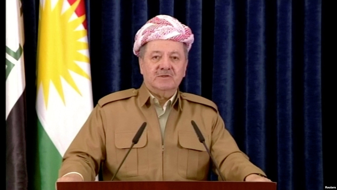 Pemimpin Kurdi Irak, Masoud Barzani memberikan pidato televisi di Irbil, Minggu (29/10). 