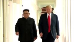بەڕێکەوتنی سەرۆک ترامپ و کیم جۆنگ ئون بەرەو ژوری کۆبوونەوەکان