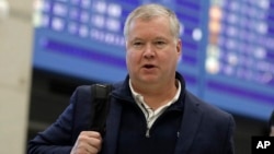 FILE - U.S. Special Representative for North Korea Stephen Biegun arrives at Incheon International Airport in Incheon, South Korea, Feb. 3, 2019.