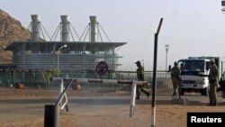 A checkpoint is seen at the entrance of a gas field near Zarzaitine in Ain Amenas, southeast of Algiers, Algeria, January 22, 2013. 