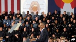 Predsednik Obama govori na Policijskoj akademiji u Denveru u Koloradu, 4. aprila 2013.