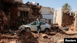 Egipatski spasioci nastavljaju potragu za tijelima nakon poplava u Derni, Libija 21. septembra 2023. REUTERS/Zohra Bensemra